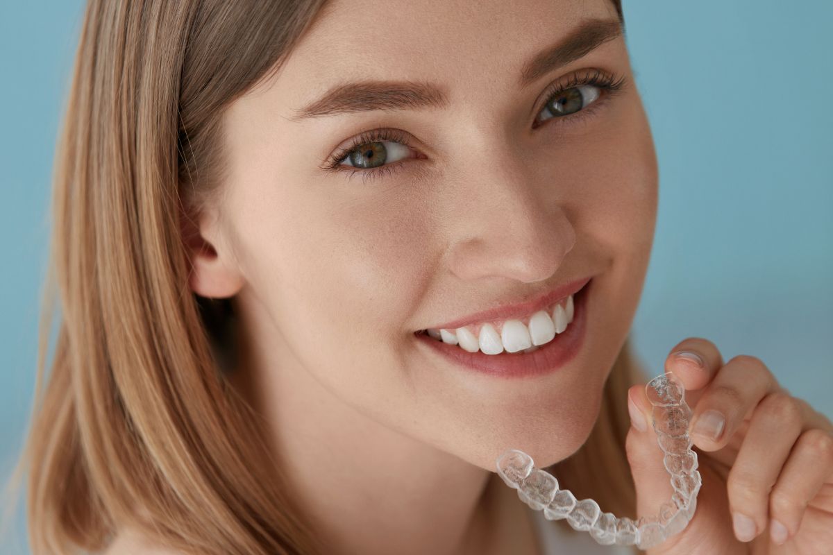 How clear removable braces can help improve facial appearance